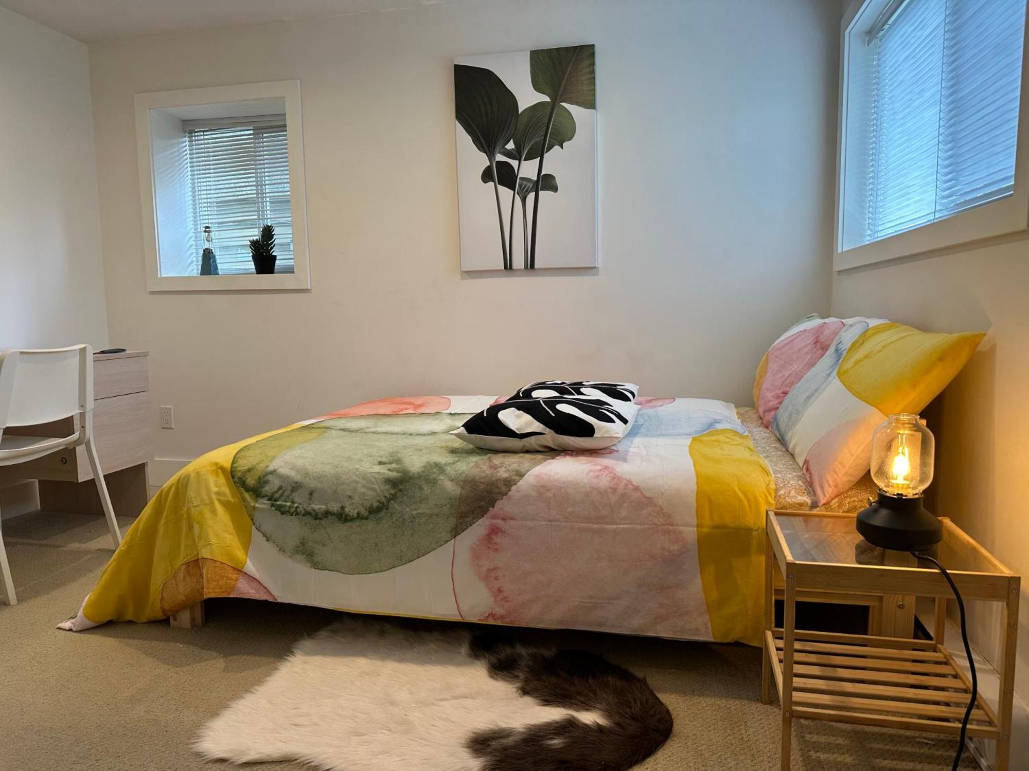 Private Room In A Shared House バンクーバー エクステリア 写真